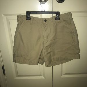 Patagonia khaki shorts size 32
